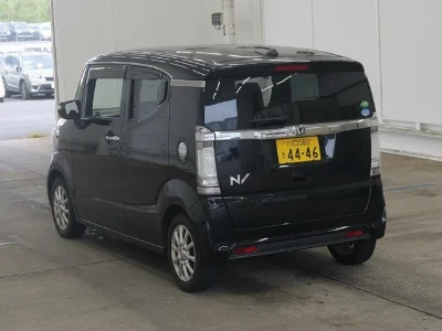 Honda N-Box Slash