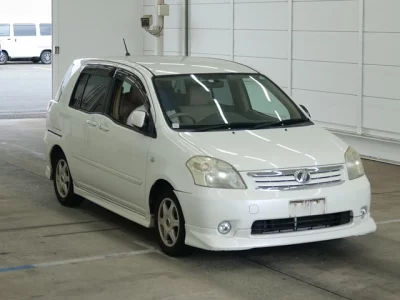 Toyota Raum