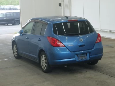 Nissan Tiida