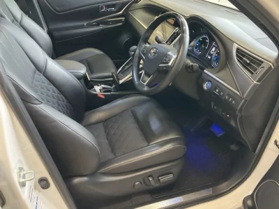 Toyota HARRIER HYBRID