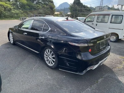 Lexus LS460L