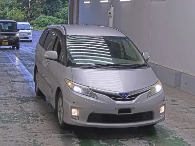 Toyota Estima Hybrid