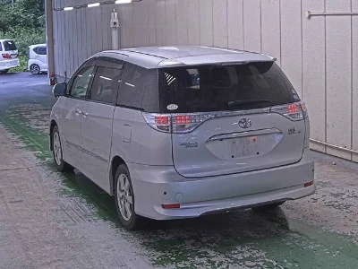 Toyota Estima Hybrid