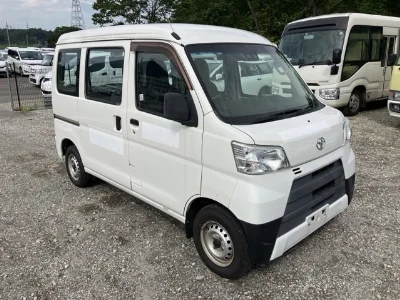 Toyota Pixis Van