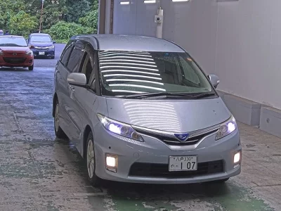 Toyota Estima Hybrid
