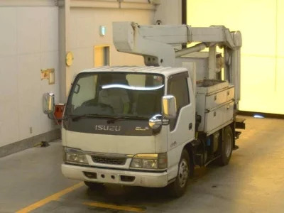 Isuzu Elf