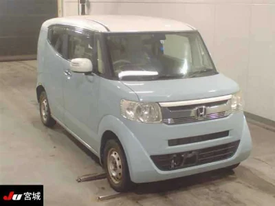 HONDA N BOX SLASH