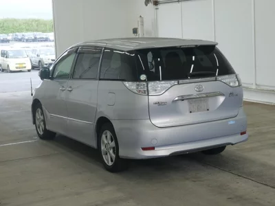 Toyota Estima Hybrid