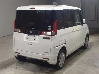 Suzuki Spacia