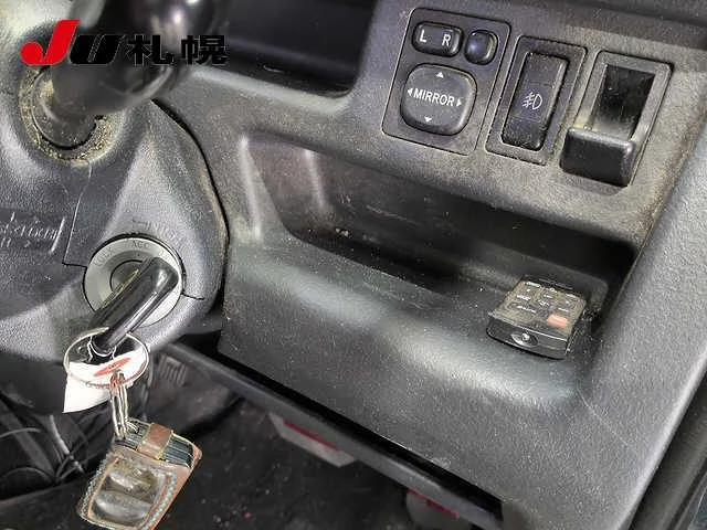 Toyota bB  с аукциона в Японии