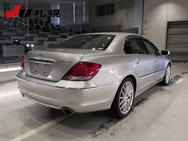 Honda Legend  с аукциона в Японии