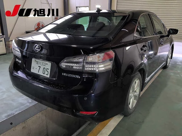 Lexus HS250h  с аукциона в Японии