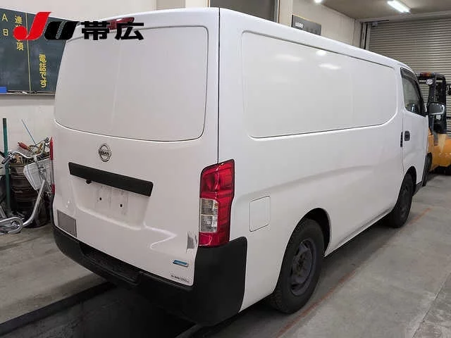 Nissan NV350 Caravan  с аукциона в Японии
