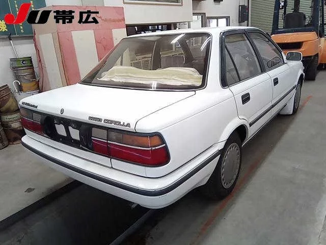 Toyota Corolla  с аукциона в Японии