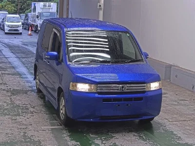 Honda Mobilio Spike