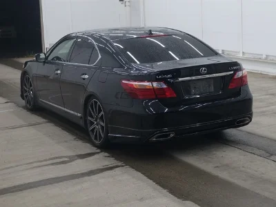 Lexus LS600h