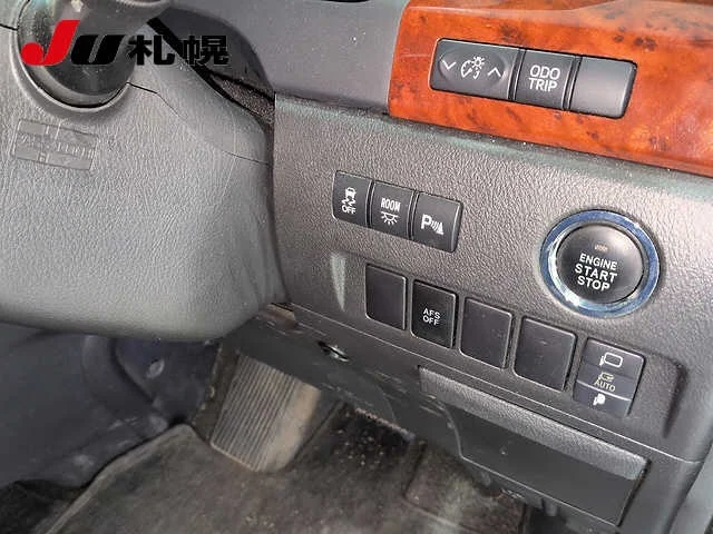 Toyota Vellfire  с аукциона в Японии
