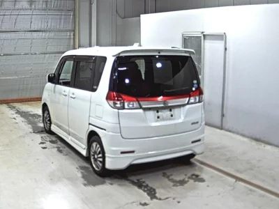 Suzuki Solio