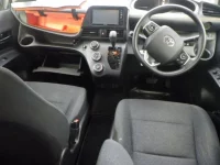 Цена авто Toyota Sienta с аукционов Японии, номер кузова NSP170G, пробег 102 000, оценка 6