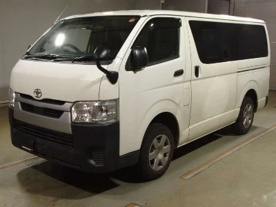 TOYOTA HIACE VAN