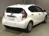 Цена авто Toyota Aqua с аукционов Японии, номер кузова NHP10, пробег 81 000, оценка 6