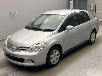 Nissan Tiida Latio