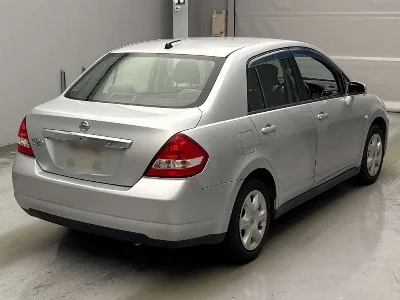 Nissan Tiida Latio