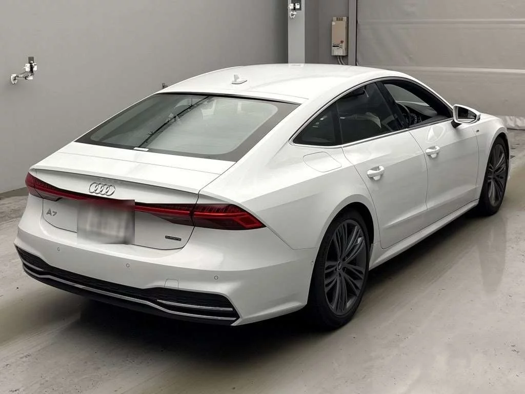 Audi A7 Sportback  с аукциона в Японии