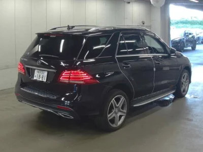 Mercedes-Benz M-class