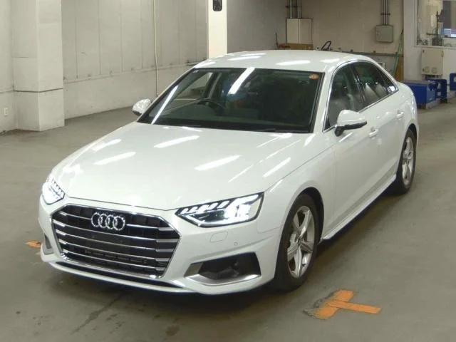 Audi A4 Avant  с аукциона в Японии