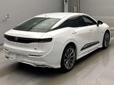 Toyota Crown Crossover
