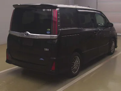 Статистика аукционов Toyota Noah