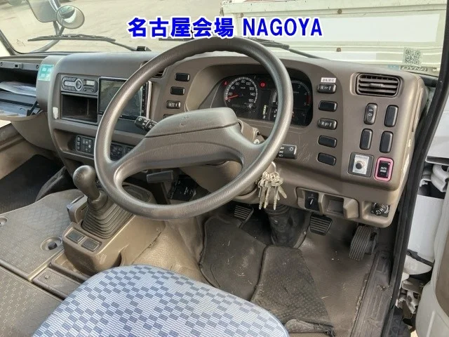 Mitsubishi FUSO ROSA  с аукциона в Японии