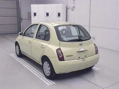 Nissan March