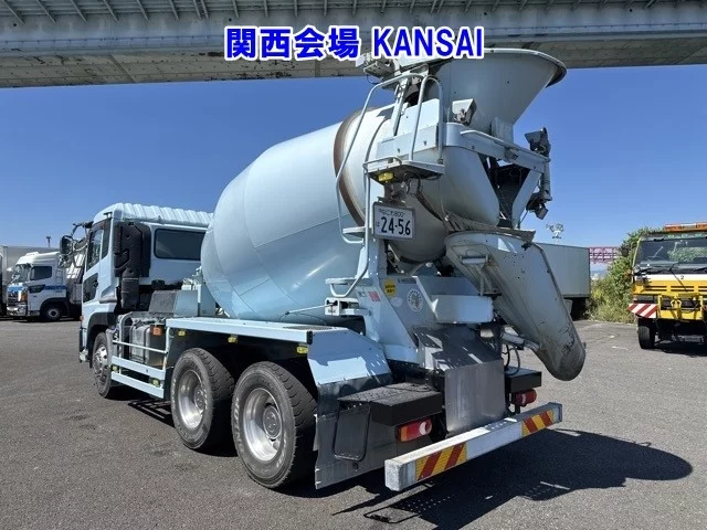 NISSAN DIESEL (UD) QUON  с аукциона в Японии
