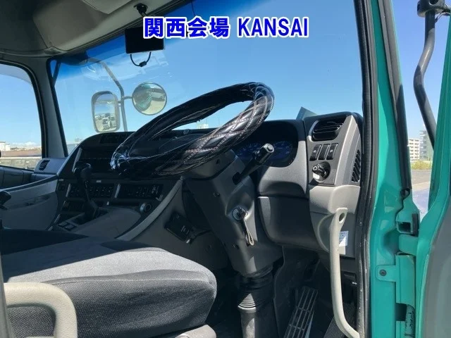 NISSAN DIESEL (UD) QUON  с аукциона в Японии