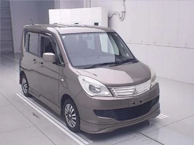 Mitsubishi Delica D:2