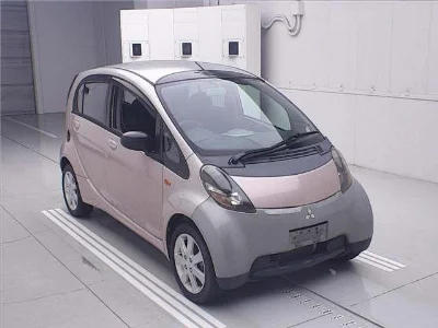 Mitsubishi i