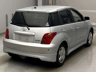 Toyota Ist