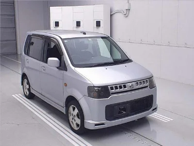 Nissan Otti
