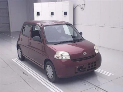 Daihatsu Esse