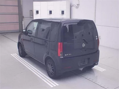 Nissan Otti