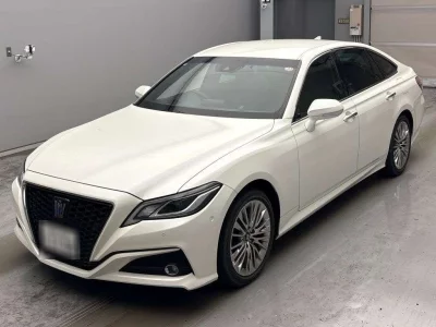 Toyota CROWN HYBRID