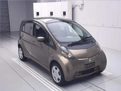 Mitsubishi i