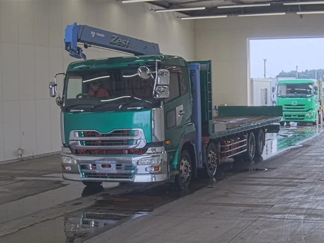 NISSAN DIESEL (UD) QUON  с аукциона в Японии