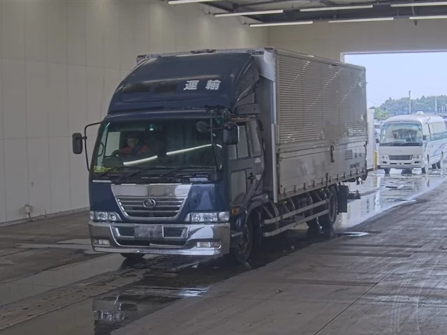 NISSAN DIESEL (UD) CONDOR  с аукциона в Японии