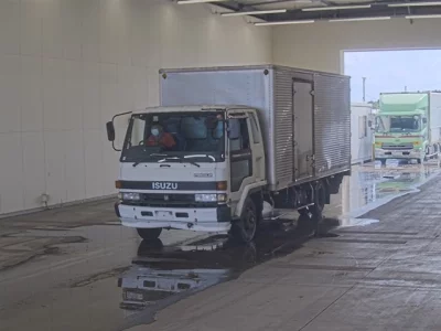 Isuzu Forward