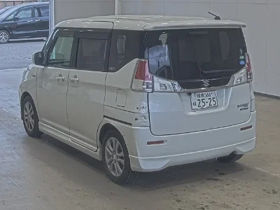 Suzuki Solio
