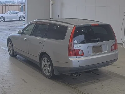 Nissan Stagea