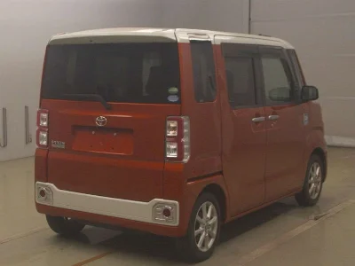 Toyota Pixis Mega
